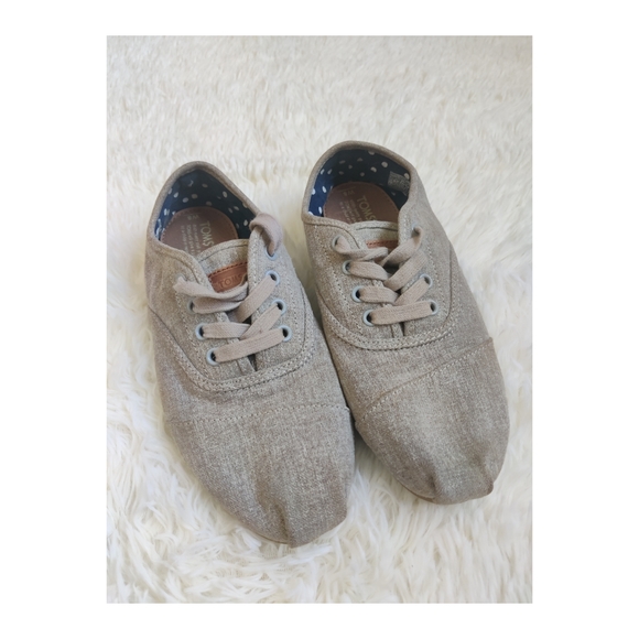 Toms Shoes - Tom's Lace Up Canvas Shoes